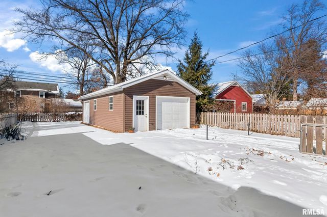 1425 S LINCOLN Street, Springfield, IL 62704