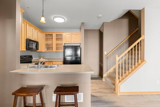 6598 Olive Lane N, Maple Grove, MN 55311