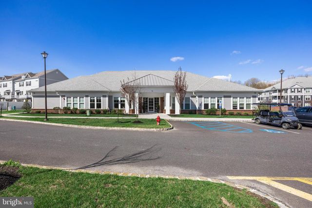 7 AUTUMN PARK BLVD, Medford, NJ 08055