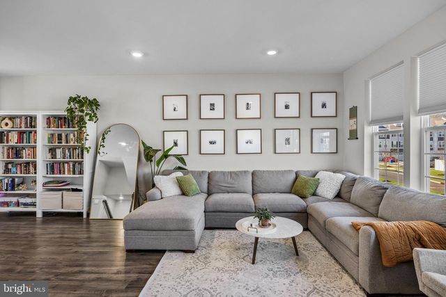 7 AUTUMN PARK BLVD, Medford, NJ 08055