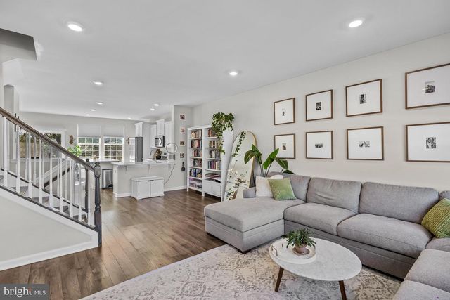 7 AUTUMN PARK BLVD, Medford, NJ 08055