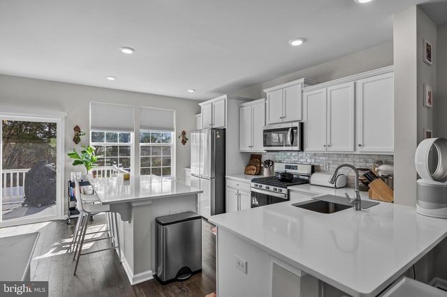 7 AUTUMN PARK BLVD, Medford, NJ 08055