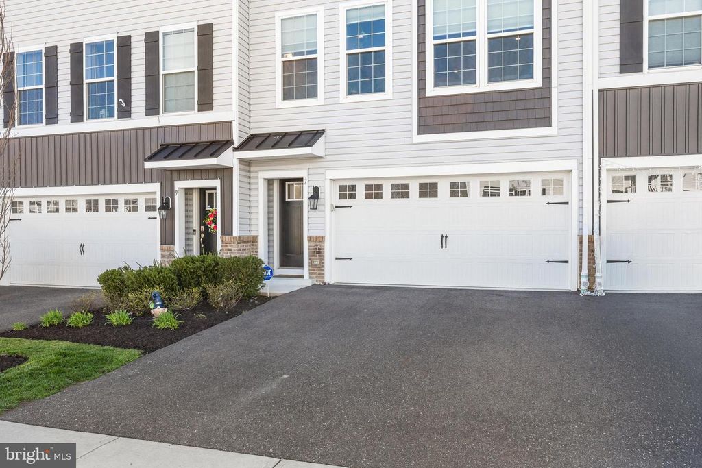 7 AUTUMN PARK BLVD, Medford, NJ 08055