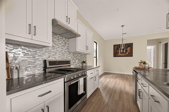90 Burress Street B, Houston, TX 77022