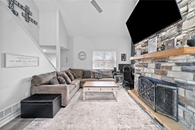 1217 Parkside Dr, South Fayette, PA 15017