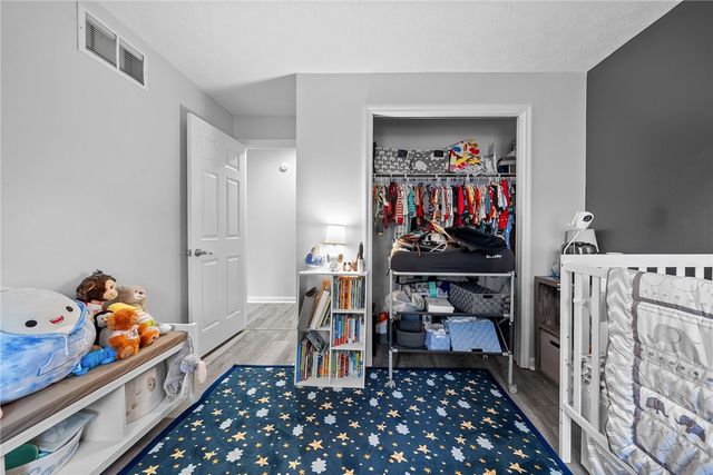 1217 Parkside Dr, South Fayette, PA 15017