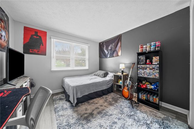 1217 Parkside Dr, South Fayette, PA 15017