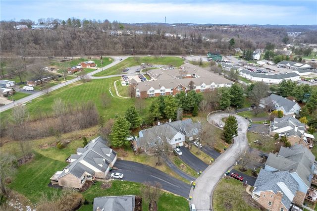 1217 Parkside Dr, South Fayette, PA 15017