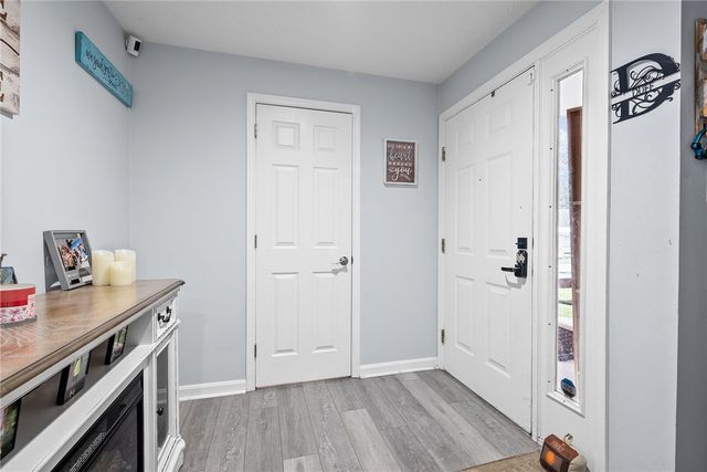 1217 Parkside Dr, South Fayette, PA 15017