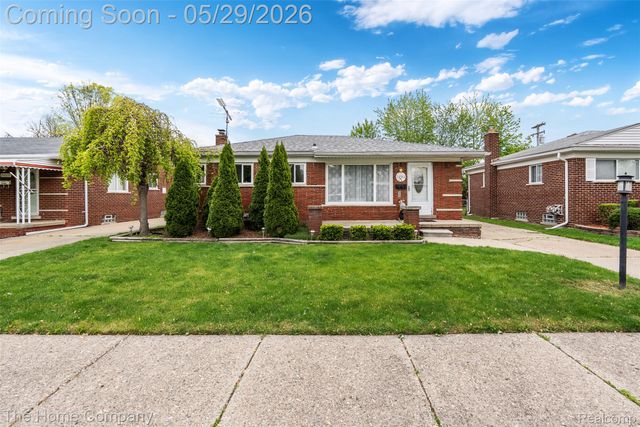 24564 Marine Avenue, Eastpointe, MI 48021