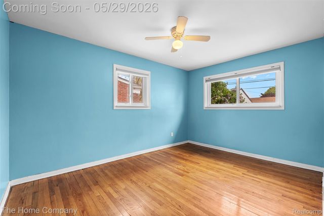 24564 Marine Avenue, Eastpointe, MI 48021