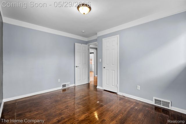 24564 Marine Avenue, Eastpointe, MI 48021