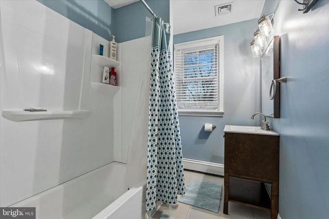 45 CREEK DR, Doylestown, PA 18901