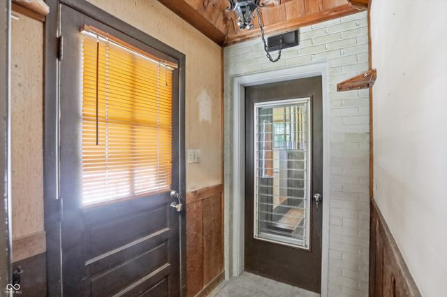 7101 Shelby Street, Indianapolis, IN 46227