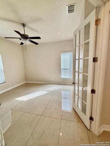 2607 Seal Pointe, Converse, TX 78109