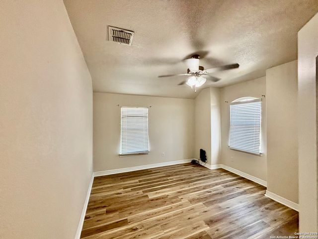 2607 Seal Pointe, Converse, TX 78109