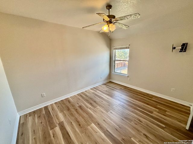 2607 Seal Pointe, Converse, TX 78109
