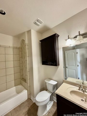 2607 Seal Pointe, Converse, TX 78109