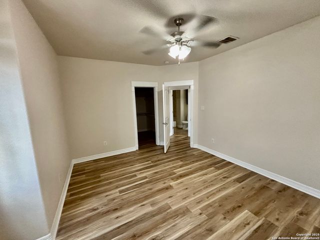 2607 Seal Pointe, Converse, TX 78109