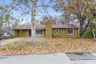 5833 N Lenox Avenue, Kansas City, MO 64151