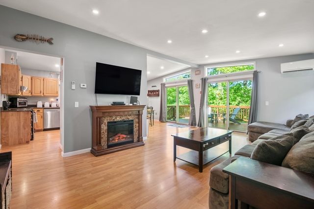 2 Evans Rd, Middleton, MA 01949