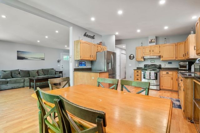 2 Evans Rd, Middleton, MA 01949