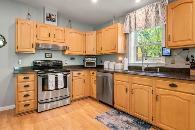 2 Evans Rd, Middleton, MA 01949