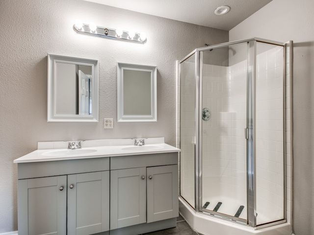 610 Lonestar Park Lane, Ponder, TX 76259