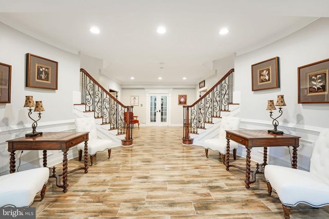 9722 ARNON CHAPEL RD, Great Falls, VA 22066