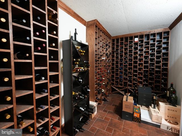 9722 ARNON CHAPEL RD, Great Falls, VA 22066