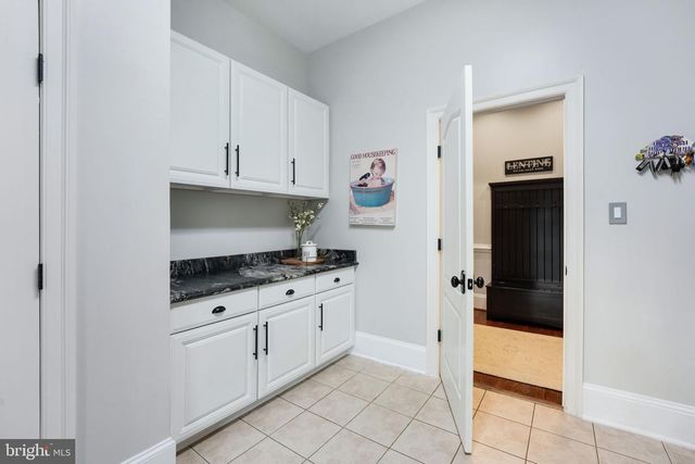 9722 ARNON CHAPEL RD, Great Falls, VA 22066