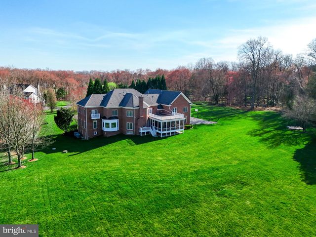 9722 ARNON CHAPEL RD, Great Falls, VA 22066