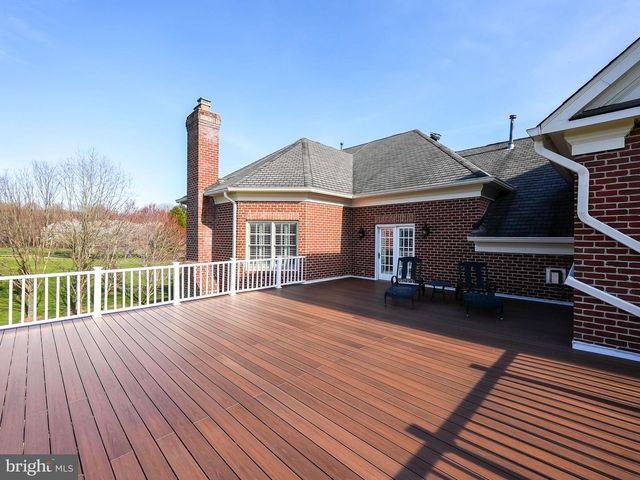 9722 ARNON CHAPEL RD, Great Falls, VA 22066