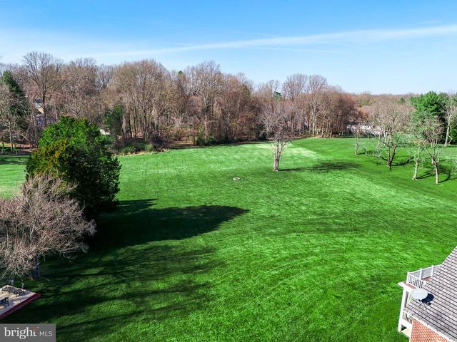 9722 ARNON CHAPEL RD, Great Falls, VA 22066