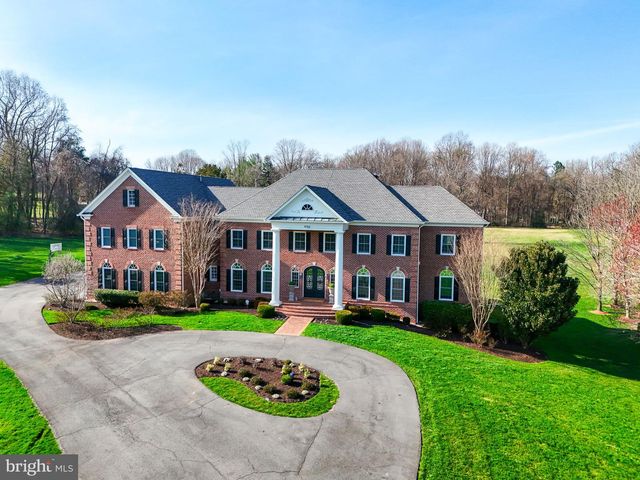 9722 ARNON CHAPEL RD, Great Falls, VA 22066