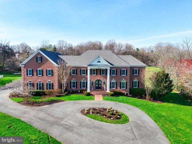9722 ARNON CHAPEL RD, Great Falls, VA 22066