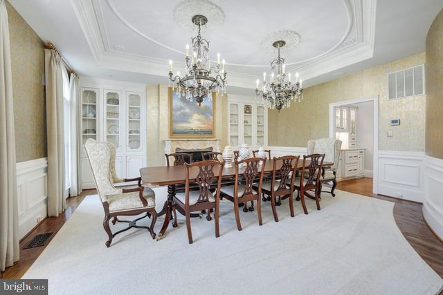 9722 ARNON CHAPEL RD, Great Falls, VA 22066