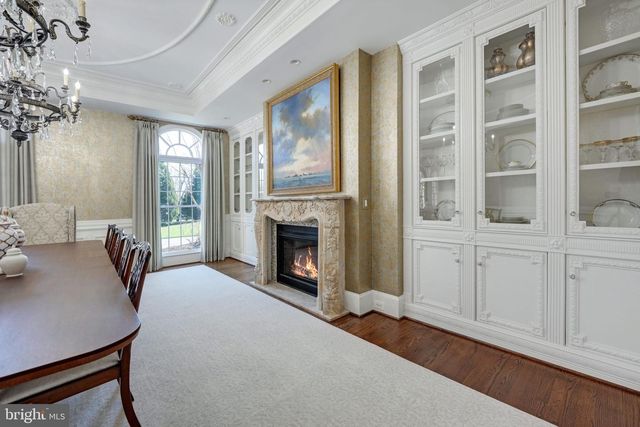 9722 ARNON CHAPEL RD, Great Falls, VA 22066