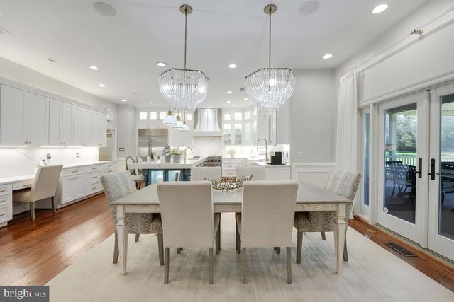 9722 ARNON CHAPEL RD, Great Falls, VA 22066