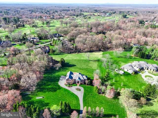 9722 ARNON CHAPEL RD, Great Falls, VA 22066