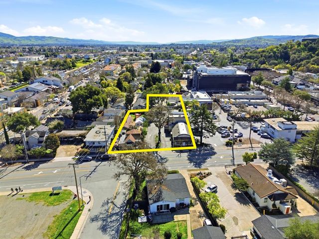 55 E 1st Street, Morgan Hill, CA 95037