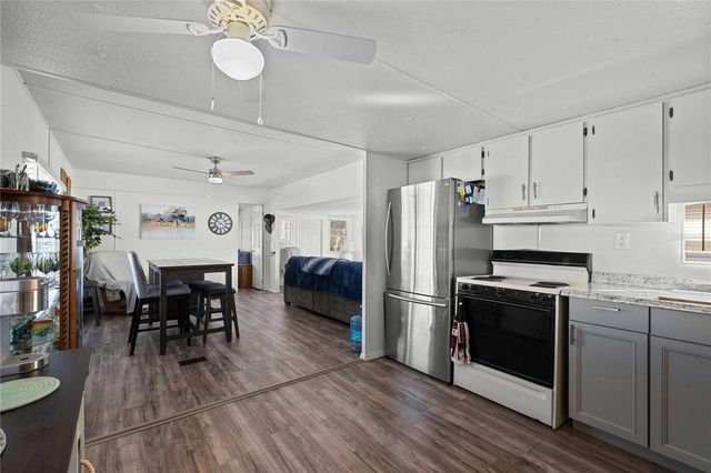 37332 SANDRA AVENUE, Zephyrhills, FL 33542