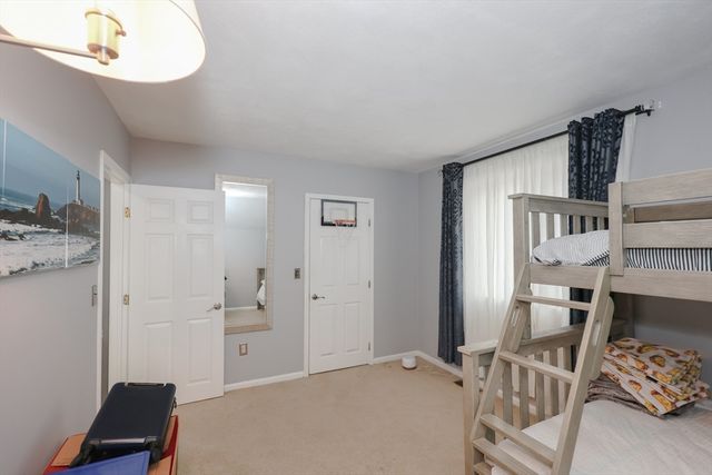 100 Merrimack Ave 25, Dracut, MA 01826