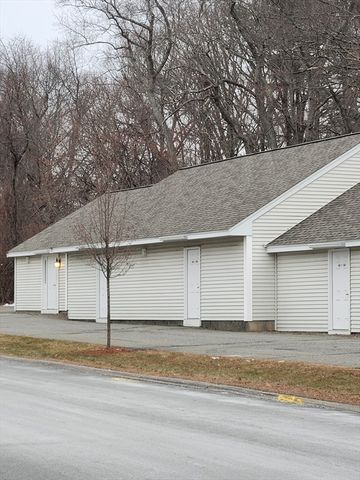 100 Merrimack Ave 25, Dracut, MA 01826