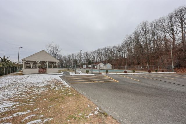 100 Merrimack Ave 25, Dracut, MA 01826