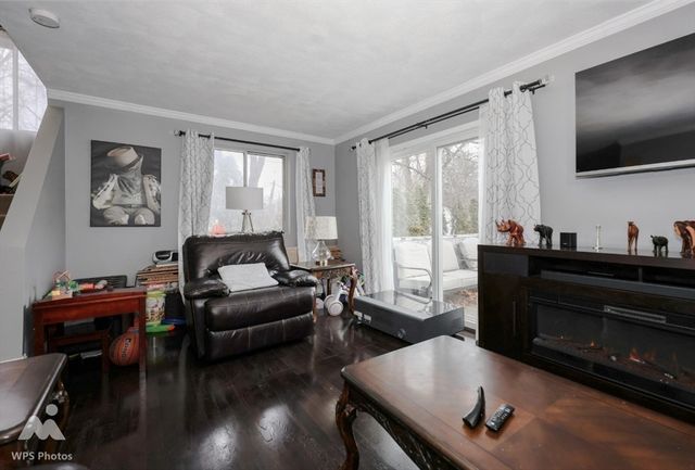 100 Merrimack Ave 25, Dracut, MA 01826