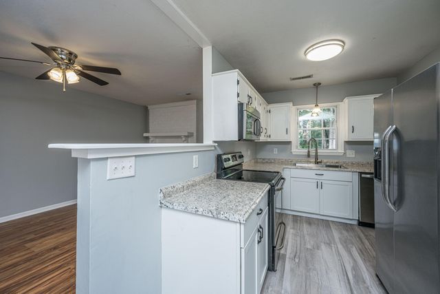 443 Robin Drive, Goose Creek, SC 29445
