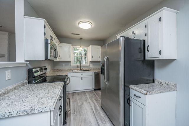 443 Robin Drive, Goose Creek, SC 29445
