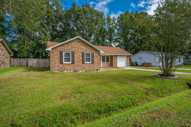 443 Robin Drive, Goose Creek, SC 29445