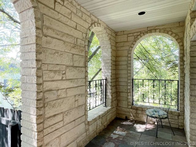 1350 Woodbriar Lane, Catoosa, OK 74015